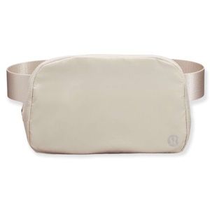 Lululemon Everywhere Belt Bag